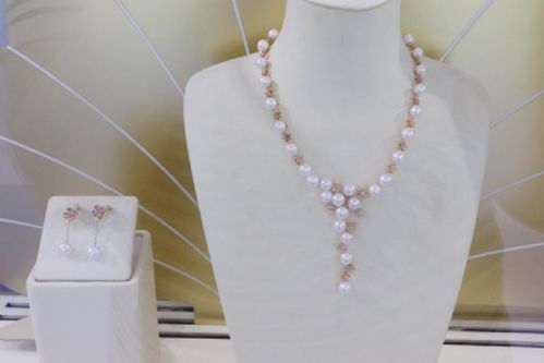 珠光閃耀 阮仕珍珠綻放首屆中國國際消費品博覽會，引領珠寶首飾零售新風尚